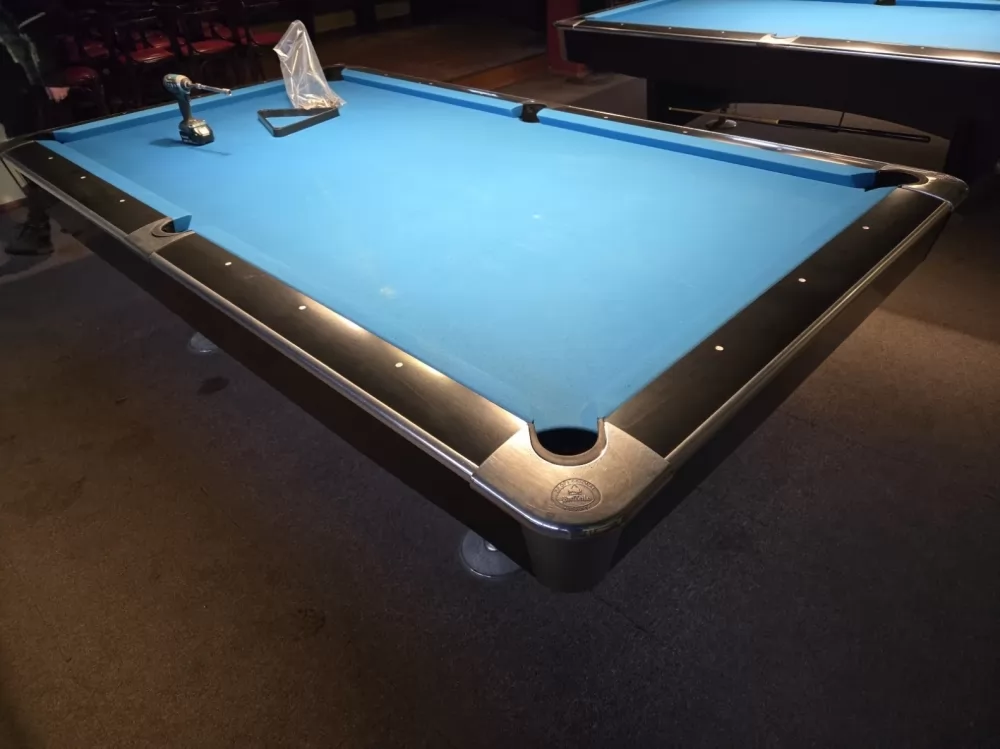 Biljard miza Olio 9ft mahagoni rabljena